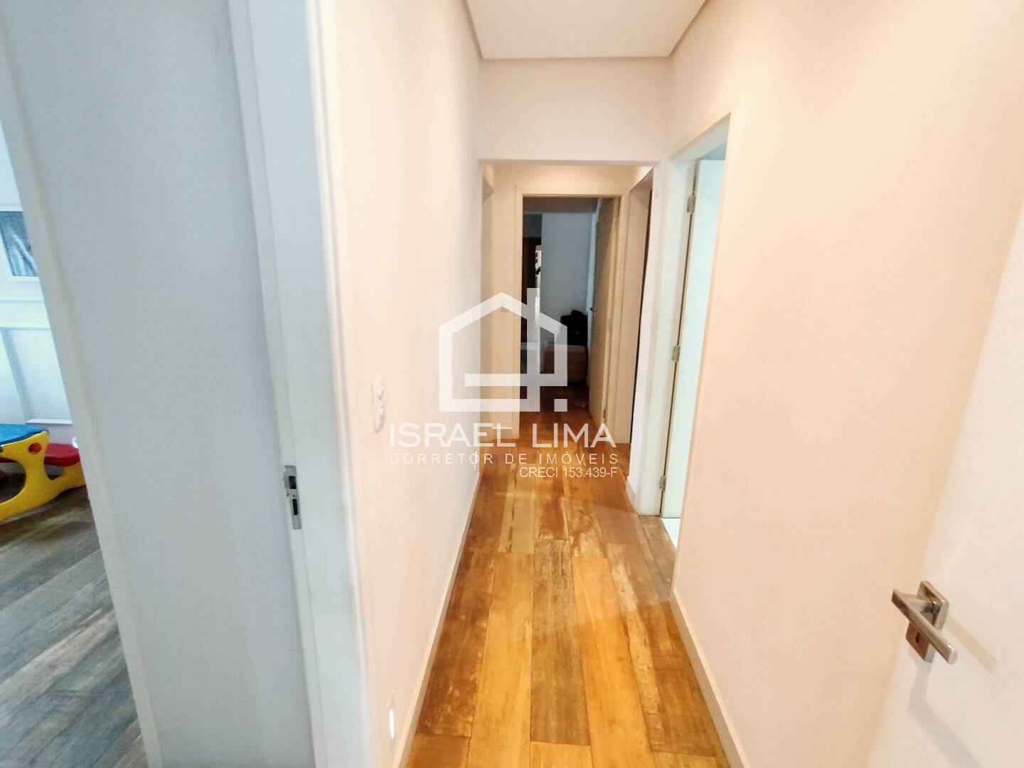 Apartamento para alugar com 3 quartos, 180m² - Foto 15