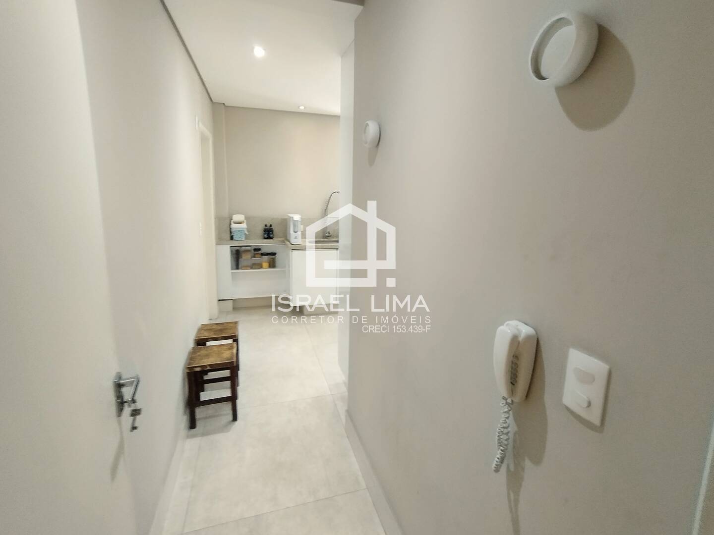 Apartamento para alugar com 3 quartos, 180m² - Foto 13